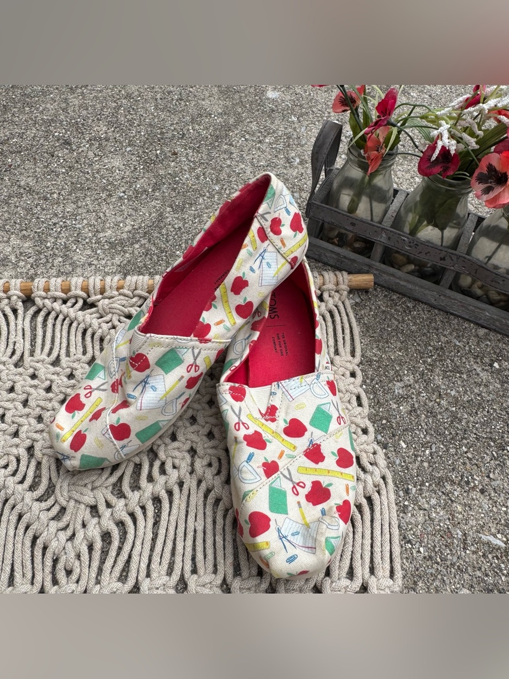 Toms ‘Teacher’s Pick’ Back To School Slip-on Shoes Women’s Size 8